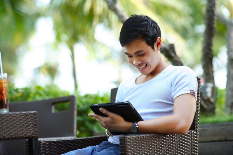 Man using an ipad
